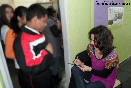 (SESI M&uacute;sica &ndash; Arte-Educa&ccedil;&atilde;o 2012. Centro Educacional SESI n&ordm; 21 &ndash; Jundia&iacute;/SP - 21/06/12). OFICINA &ldquo;MUSICALIZA&Ccedil;&Atilde;O INFANTIL - Quem n&atilde;o viu&rdquo; - Mirian&ecirc;s Zabot. Alunos de 11 anos. Produ&ccedil;&atilde;o: Din&acirc;mica Eventos e Produ&ccedil;&otilde;es.