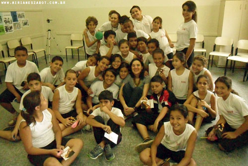 (SESI M&uacute;sica &ndash; Arte-Educa&ccedil;&atilde;o 2012. Centro Educacional SESI n&ordm; 237 &ndash; Guararapes- 19/10/12). OFICINA &ldquo;MUSICALIZA&Ccedil;&Atilde;O INFANTIL - Quem n&atilde;o viu&rdquo; - Mirian&ecirc;s Zabot. Alunos de 7, 8 e 9 anos - 64 alunos. Produ&ccedil;&atilde;o: Din&acirc;mica Eventos e Produ&ccedil;&otilde;es.