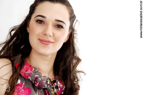 Ensaio fotogr&aacute;fico Mirian&ecirc;s Zabot. Foto: B&aacute;rbara Crepaldi Jardim (www.barbaracrepaldi.com). Maquiagem: Ane Caroline Benites. (setembro de 2008)