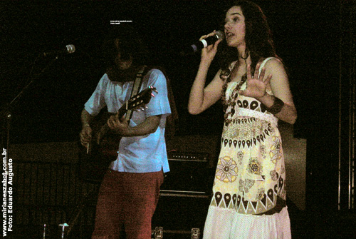 Part. Mirian&ecirc;s Zabot no Show de Cau&ecirc; Proc&oacute;pio. Hair Stylists: Mauro de Oliveira. Foto: Eduardo Augusto (Virada Cultural - Centro de Tradi&ccedil;&otilde;es Nordestinas - S&atilde;o Paulo/SP 16/05/10)