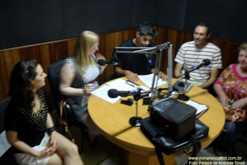 Entrevista com Mirian&ecirc;s Zabot na R&aacute;dio Educadora AM 1420khz. Apresentado pela prefeita Tina Toneti. (Jacarezinho/PR 12/11/2011)