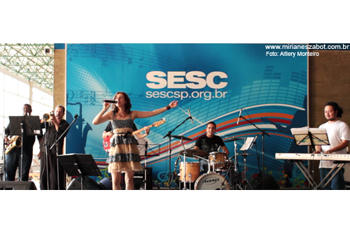 (Campinas 04/03/2012 &ndash; SESC Campinas) Show Gafieiras e Outras Verves - Mirian&ecirc;s Zabot e Banda (BAILE DE GAFIEIRA). Felipe Siles (piano), Jabes Felipe (bateria), Gustavo Sato (baixo), Vagner Luiz (saxofone) e Fernando Sirino (trompete). Hair Stylists: Mauro de Oliveira. Fotos: Altiery Monteiro. Realiza&ccedil;&atilde;o: Sesc SP. Produ&ccedil;&atilde;o: Am&aacute;lgama Cultural Ltda.