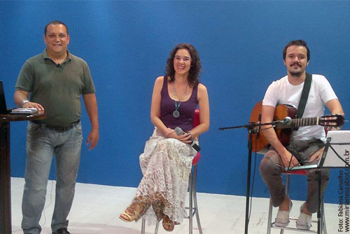 Entrevista com Mirian&ecirc;s Zabot, para o programa TinTim por TinTim, na Just TV (www.justtv.com.br). Apresentado por Paulo Carvalho. Viol&atilde;o: Fernando Diniz. Hair Stylists: Mauro de Oliveira. (S&atilde;o Paulo/SP 19/03/2012)