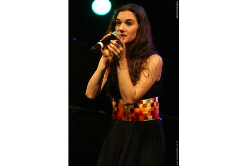 Show Mosaico Foto-Prosaico - Mirian&ecirc;s Zabot, no Centro Cultural S&atilde;o Paulo. Foto: Vinicius Campos (S&atilde;o Paulo 26/03/2009)