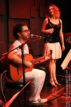 (S&atilde;o Paulo-SP 19/04/14 &ndash; Sesc Santana &ndash; projeto: M&uacute;sica no Deck - 100 Caymmi) Oswaldo Bosbah e Mirian&ecirc;s Zabot - Show Sarav&aacute;, Caymmi! Flauta/Bandolim: Pratinha Saraiva. Percuss&atilde;o: Welington Moreira Pimpa. Viol&atilde;o/Voz/Dire&ccedil;&atilde;o Musical/Arranjos: Oswaldo Bosbah. Voz/Produ&ccedil;&atilde;o: Mirian&ecirc;s Zabot. Hair Stylists: Mauro de Oliveira (Retr&ocirc; Hair). Ass. de Figurino: Deise Cristina Meneguzzi. Fotos: Vinicius Campos.