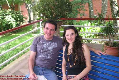 Mirian&ecirc;s Zabot na programa Canal de Not&iacute;cias, na UPF TV (www.upf.br). Apresentado por Jeancarlos Marmentini. Agradecimentos: Cultor Produtora Cultural. Foto: Sandro Dornelles (Passo Fundo/RS 17/12/2009)